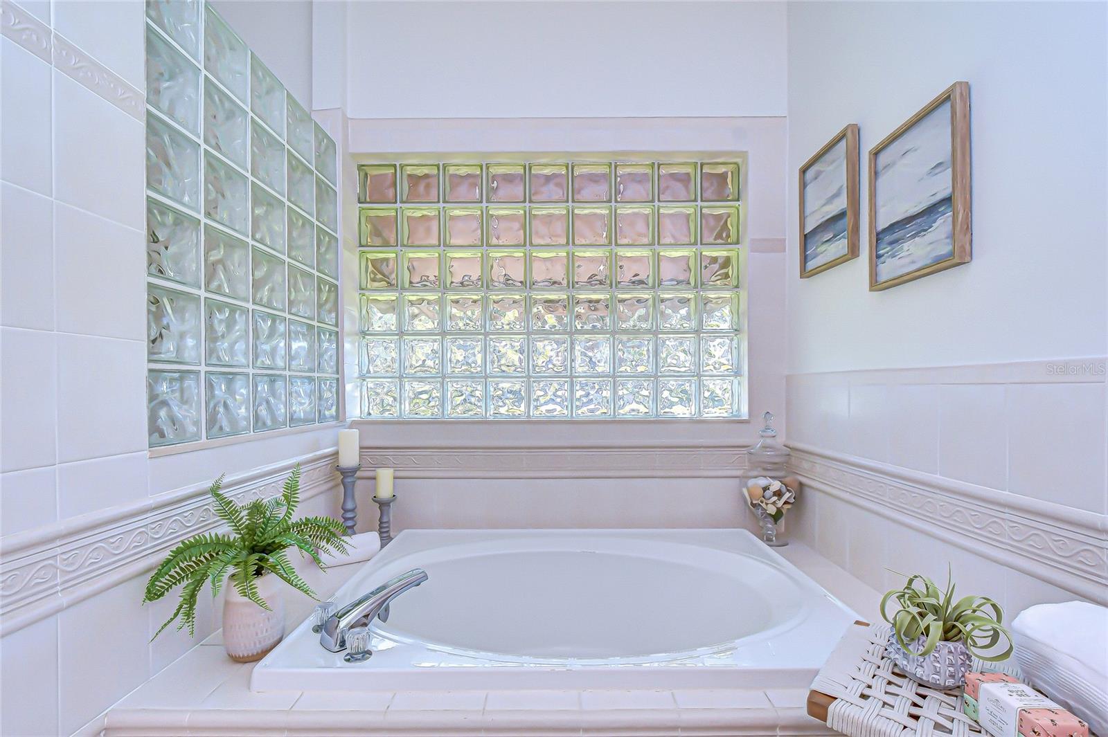 Image 23 of 44 For 14101 Riverstone Drive