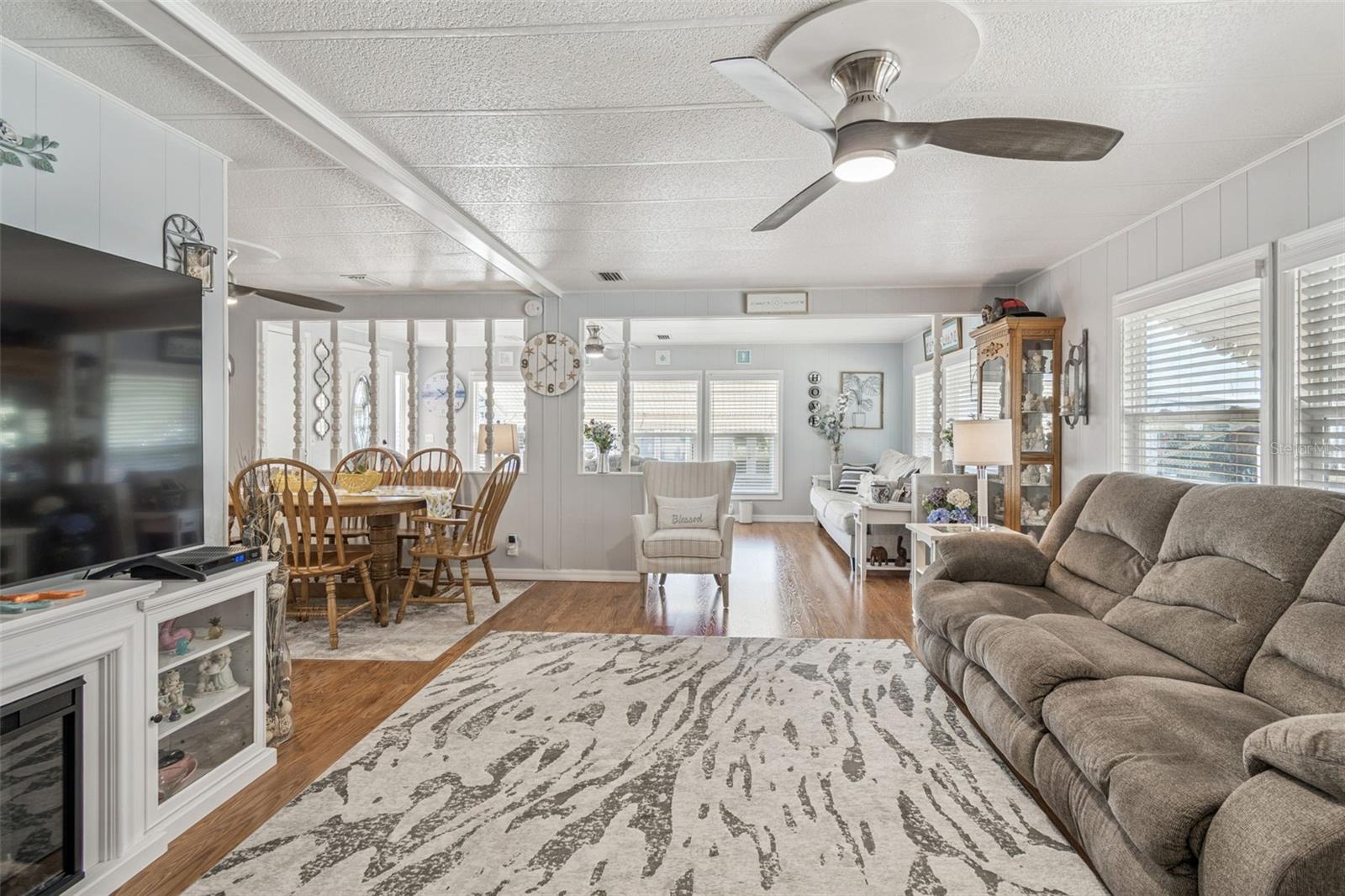 Image 11 of 29 For 261 Sago Palm Street