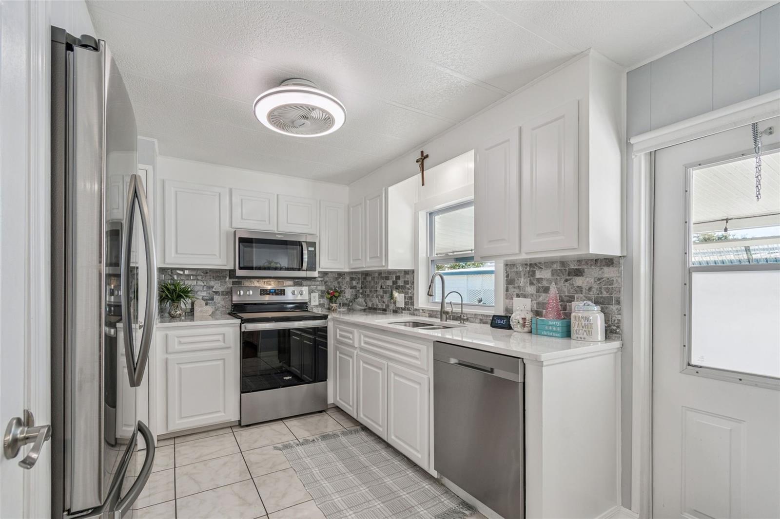 Image 14 of 29 For 261 Sago Palm Street