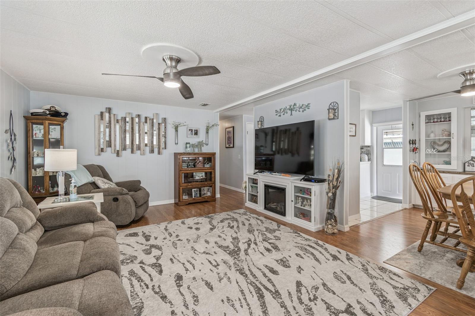 Image 9 of 29 For 261 Sago Palm Street