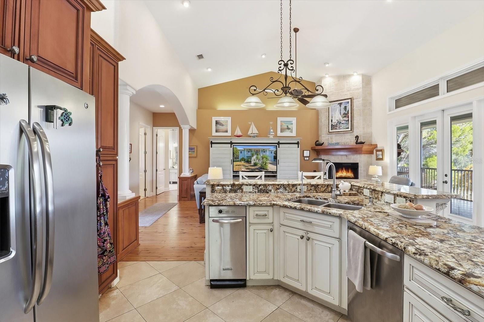 Image 16 of 53 For 5 Palm Drive