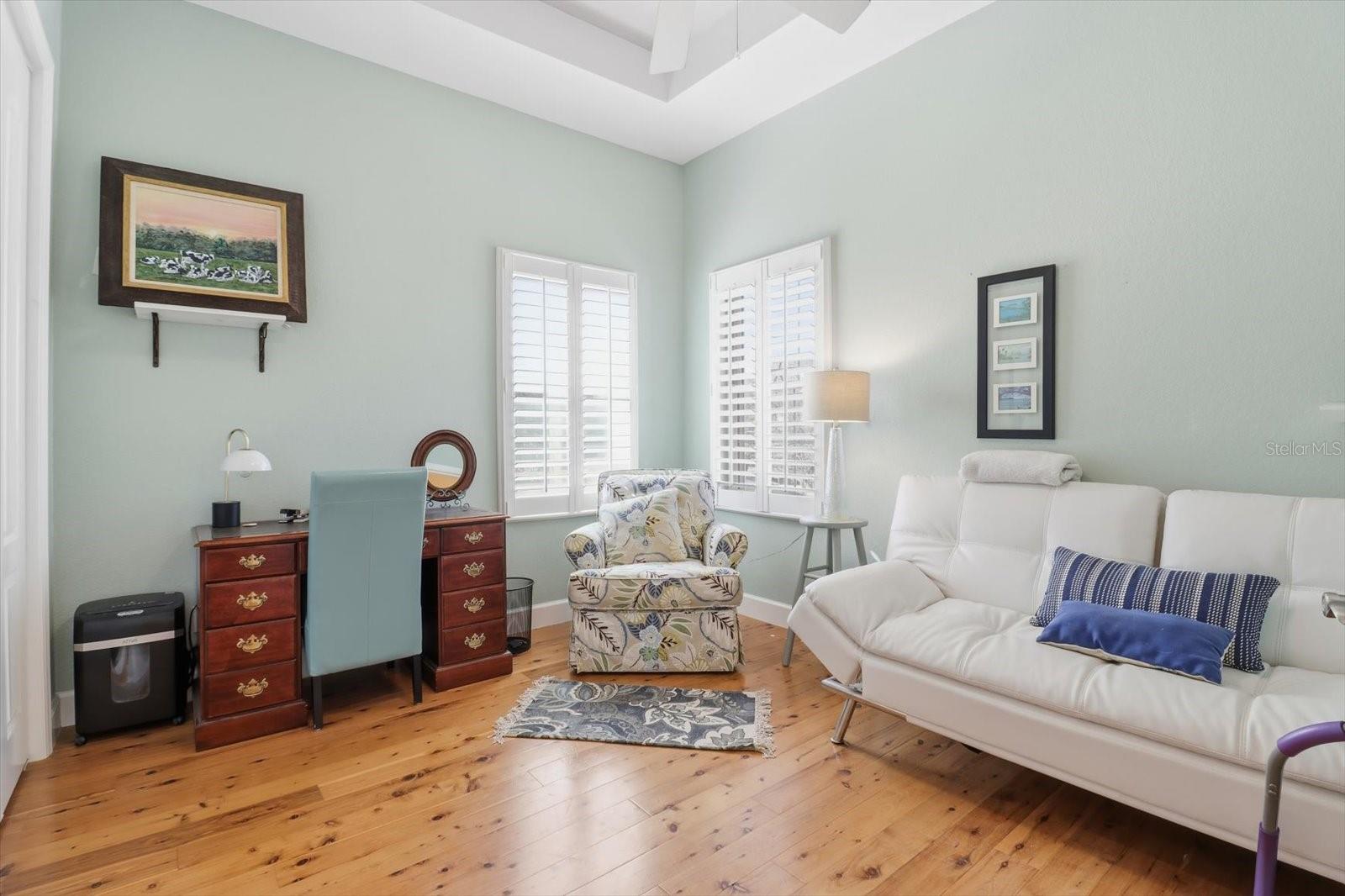 Image 23 of 53 For 5 Palm Drive