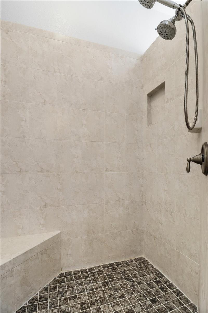 Image 27 of 53 For 5 Palm Drive