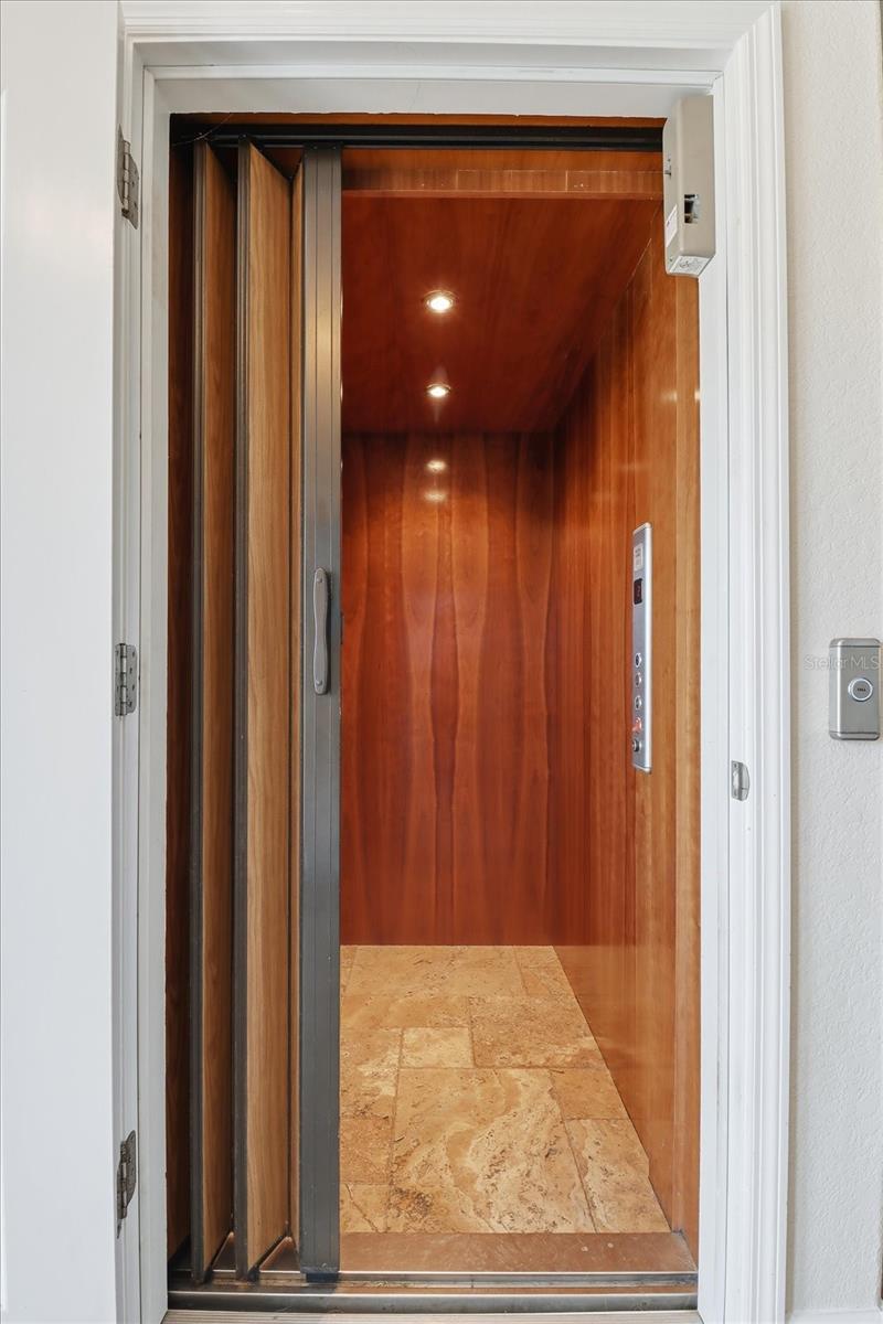 Image 33 of 53 For 5 Palm Drive