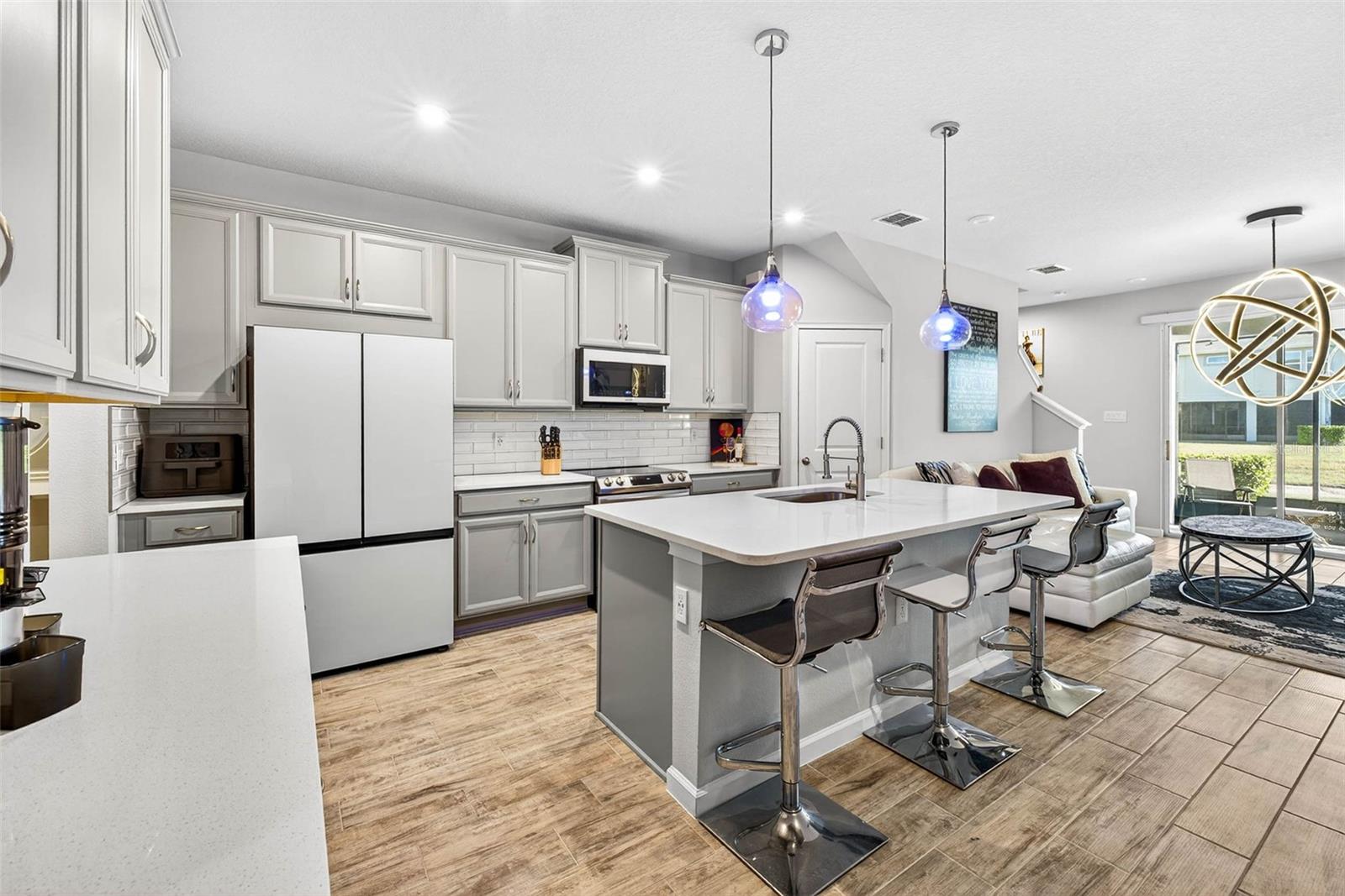 Image 25 of 45 For 25993 Woven Wicker Bend