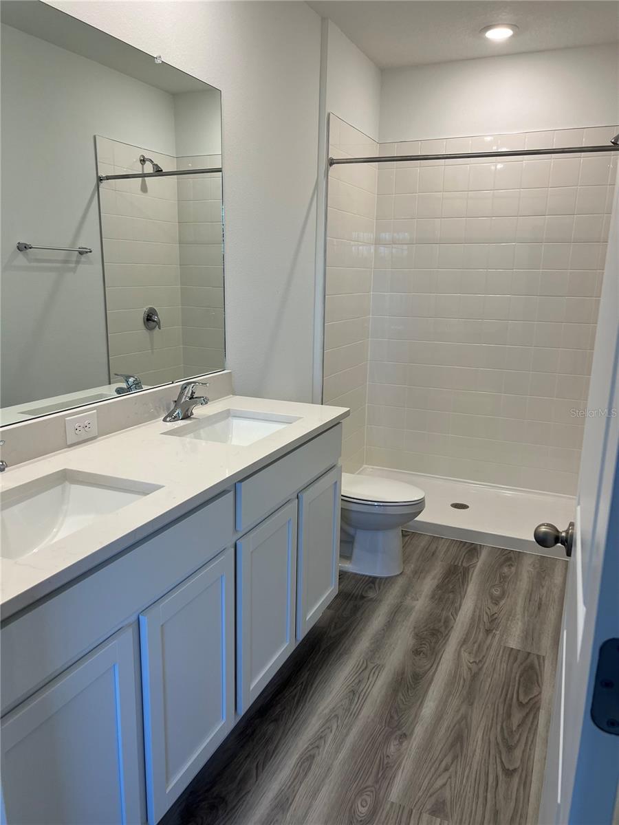 Image 5 of 12 For 17485 Spanish Oak Loop