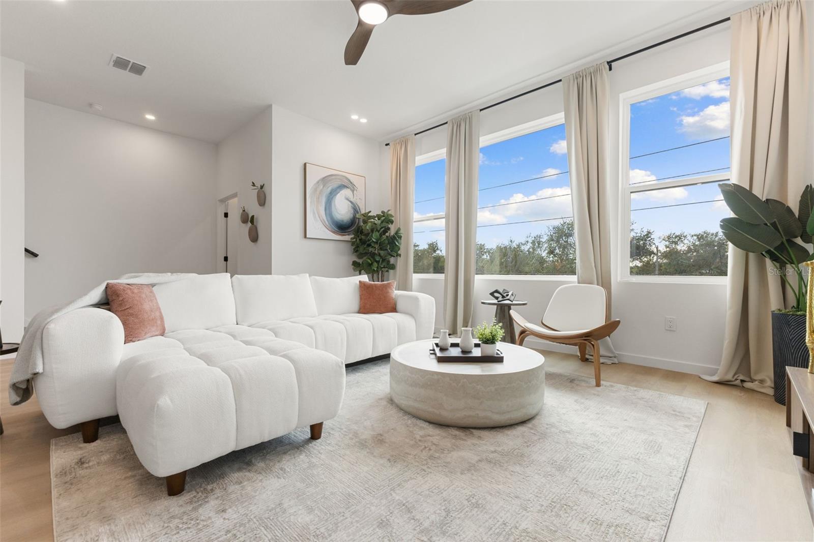 Listing photo id 15 for 2108 4th Street S