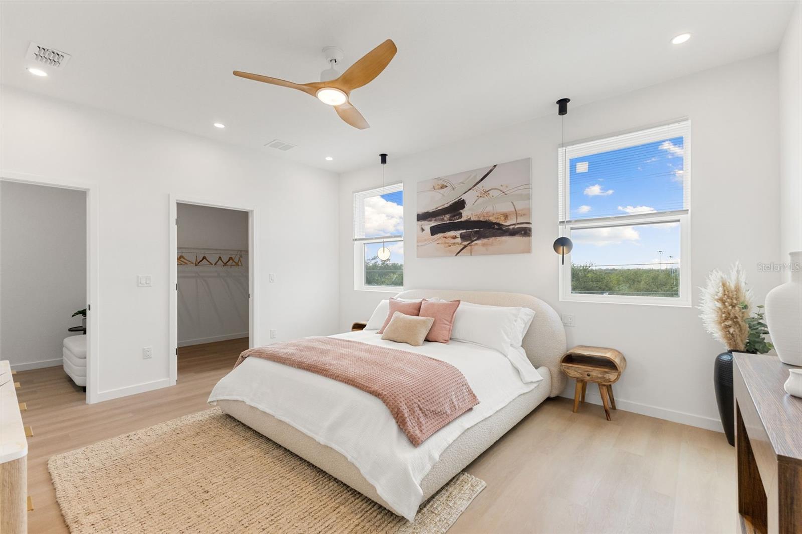 Listing photo id 20 for 2108 4th Street S