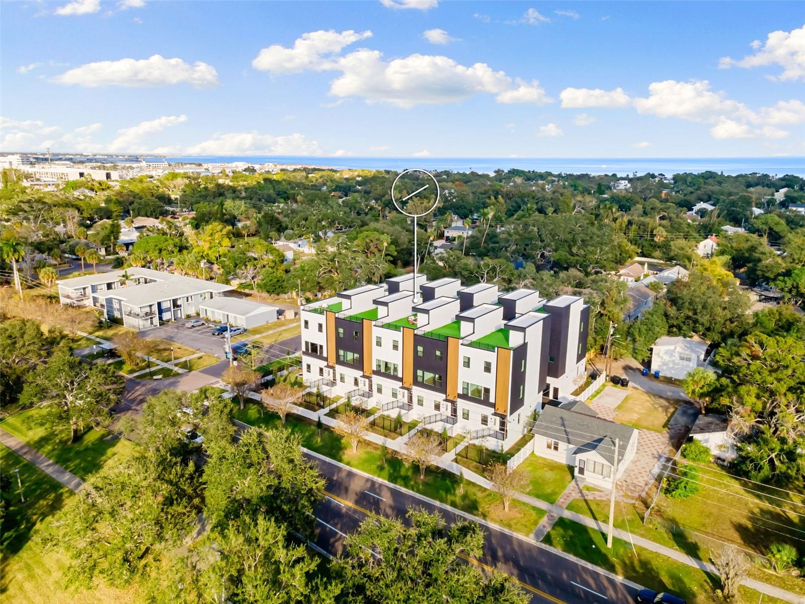 Listing photo id 48 for 2108 4th Street S