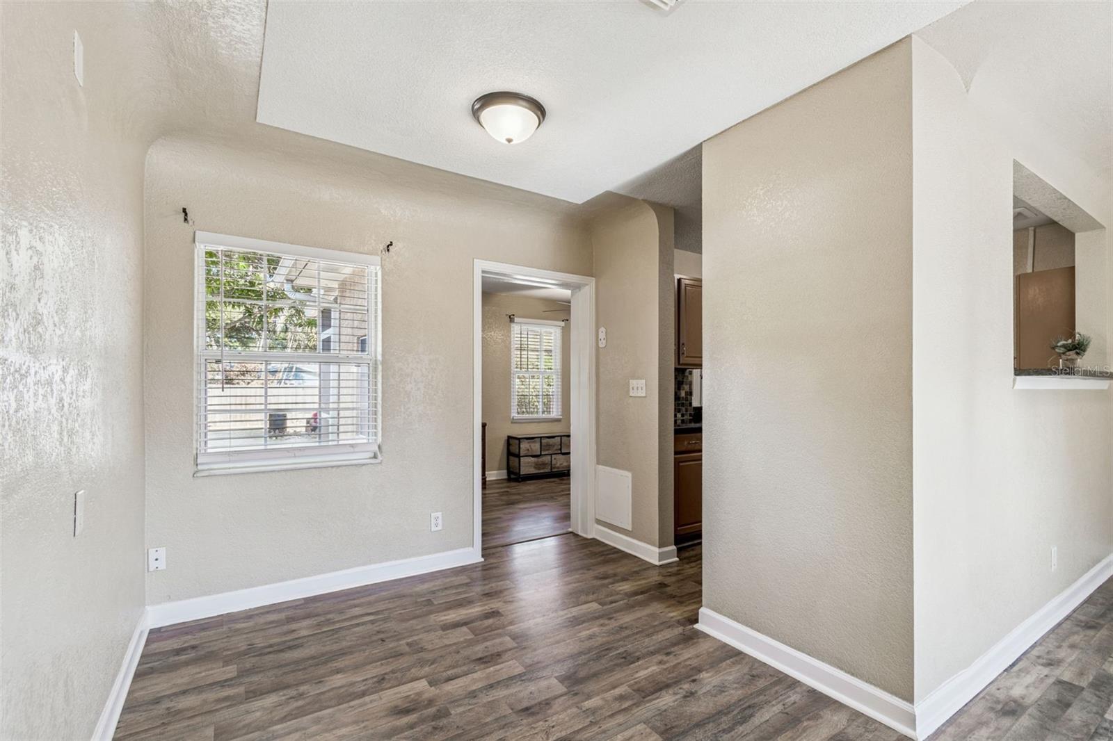 Image 9 of 28 For 3125 31st Avenue N