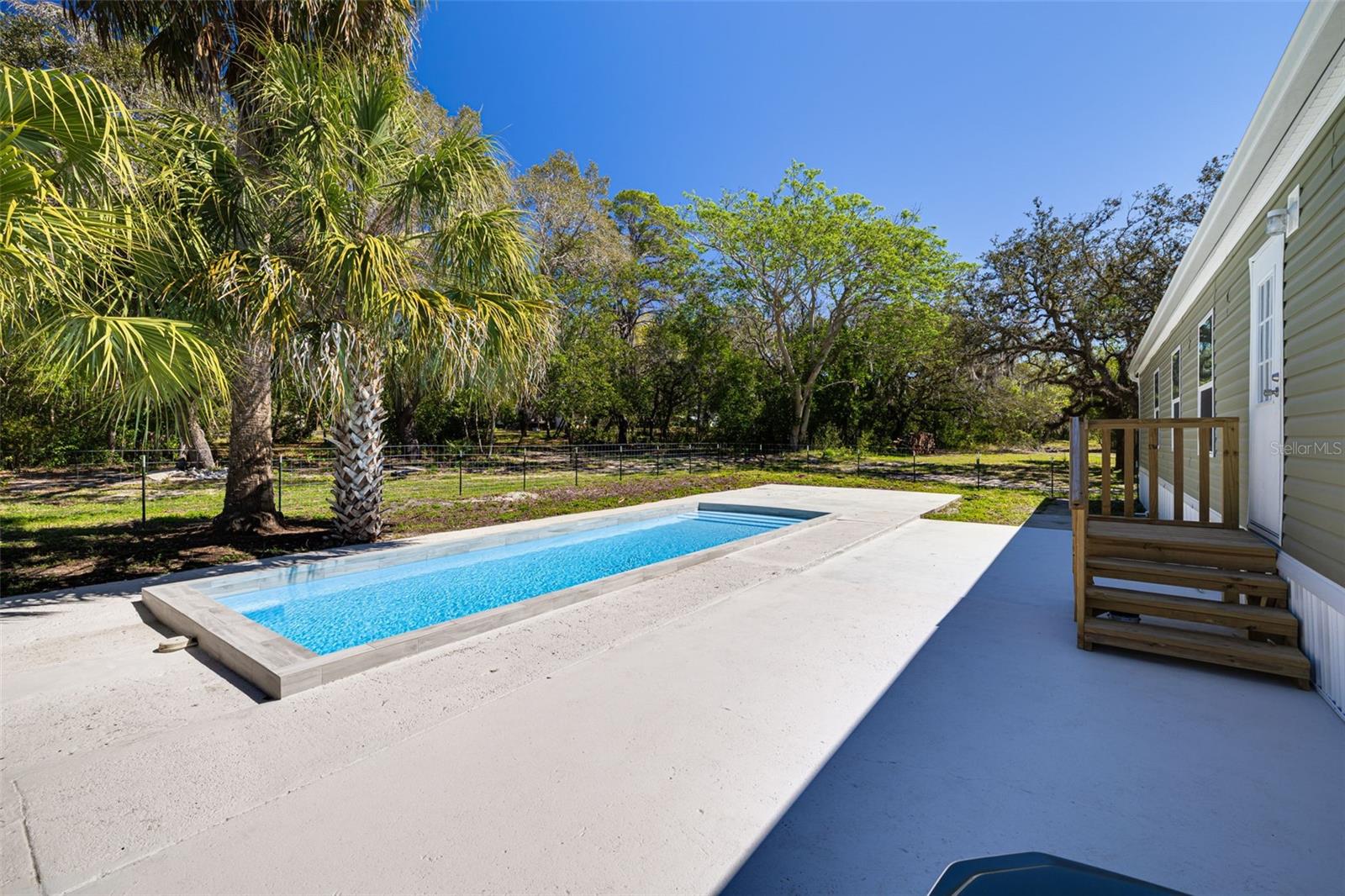 Image 17 of 34 For 10617 Denton Avenue