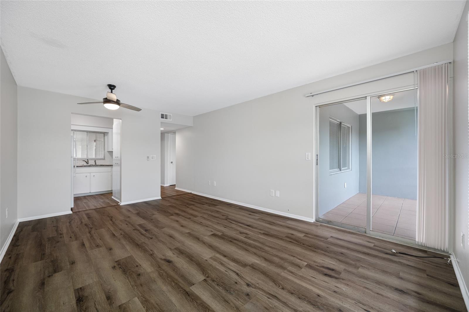 Image 12 of 20 For 600 Betty Lane 9