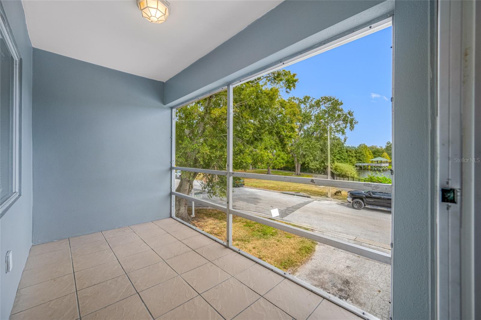 Image 14 of 20 For 600 Betty Lane 9