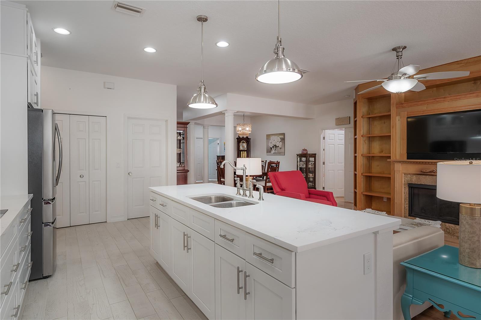 Image 12 of 61 For 12108 Riverhills Drive