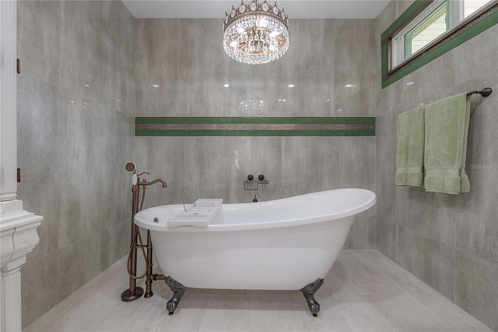 Image 28 of 61 For 12108 Riverhills Drive