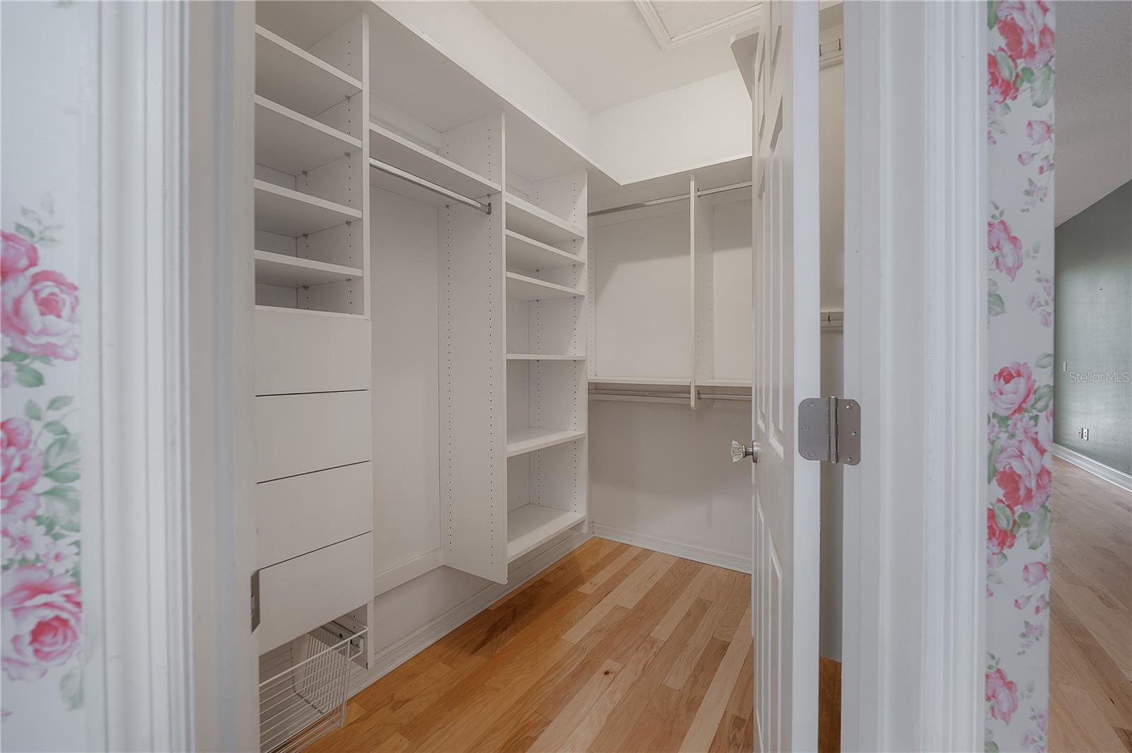 Image 29 of 61 For 12108 Riverhills Drive