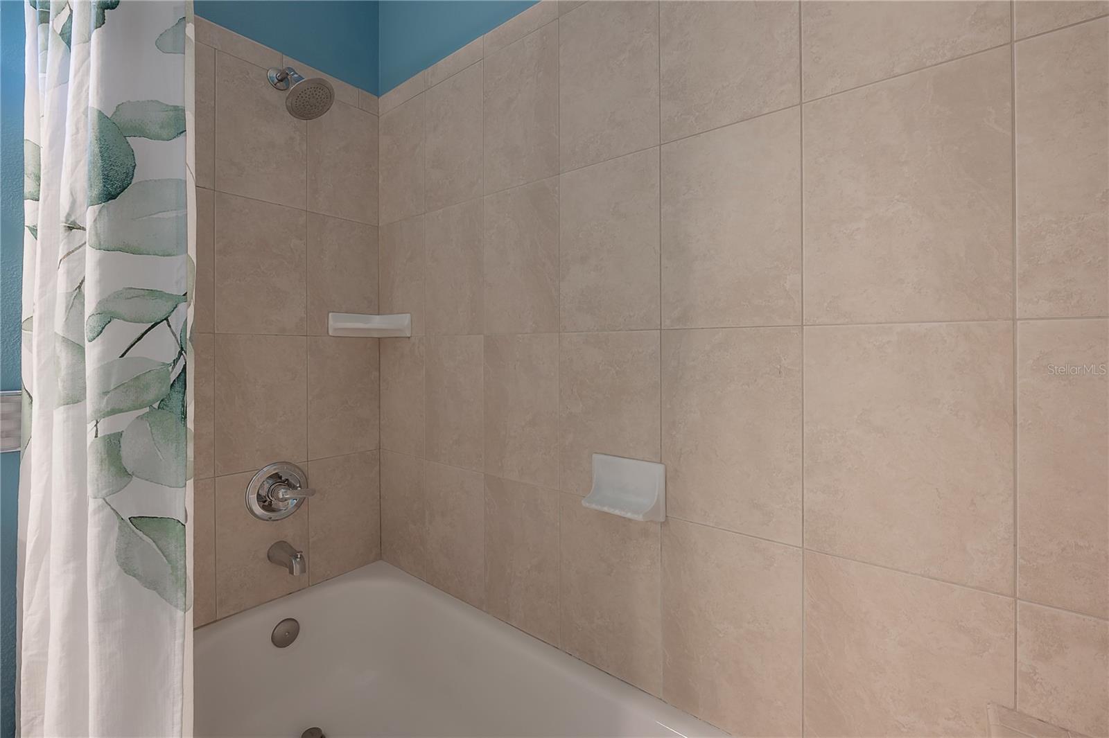 Image 36 of 61 For 12108 Riverhills Drive