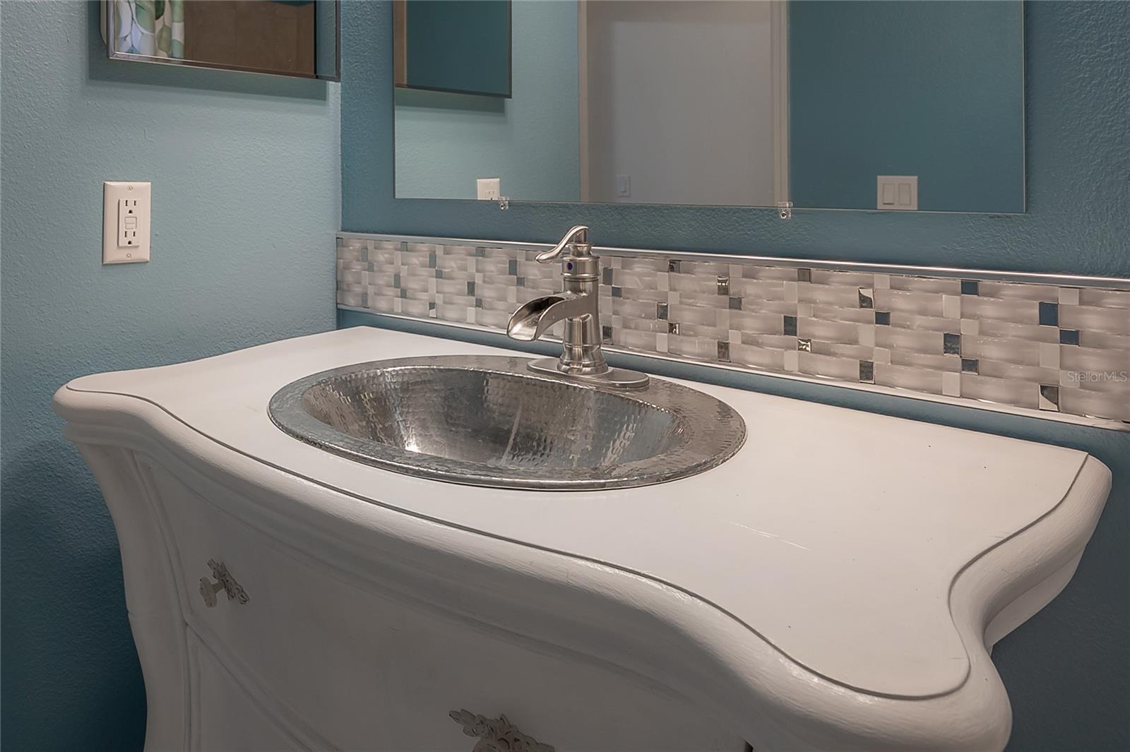 Image 37 of 61 For 12108 Riverhills Drive