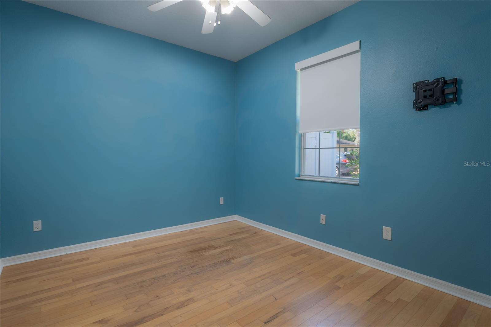 Image 38 of 61 For 12108 Riverhills Drive