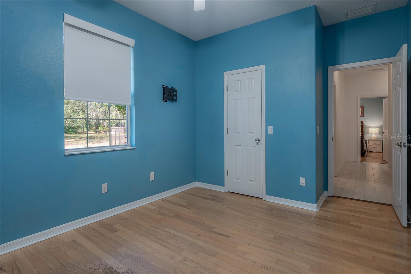 Image 39 of 61 For 12108 Riverhills Drive