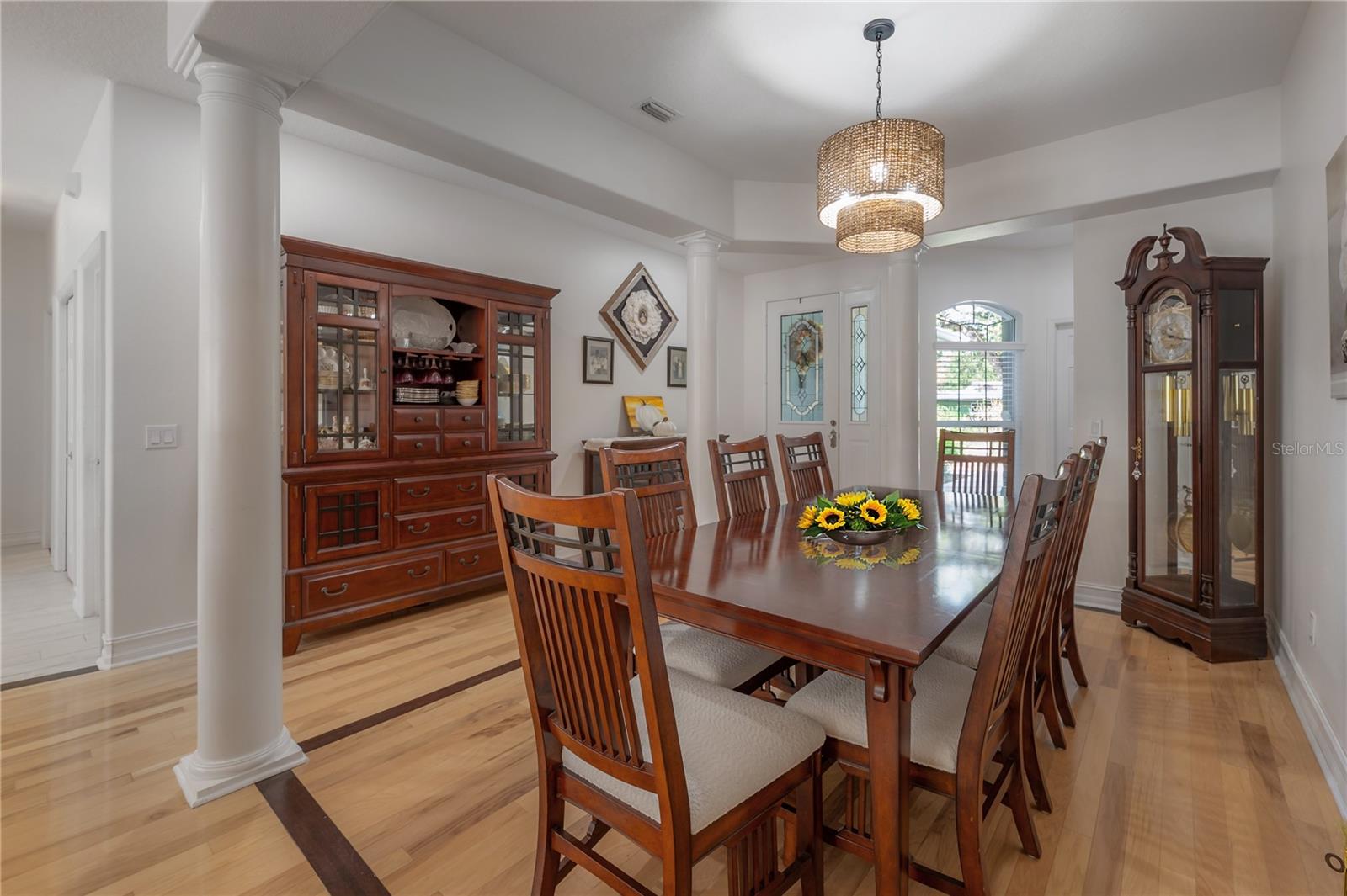 Image 4 of 61 For 12108 Riverhills Drive