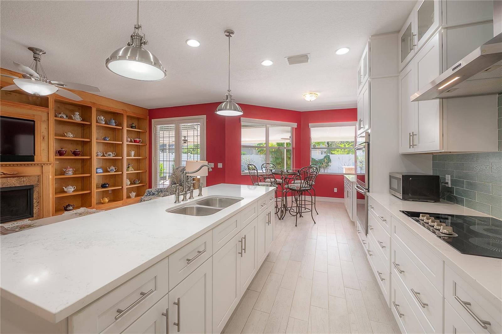 Image 8 of 61 For 12108 Riverhills Drive