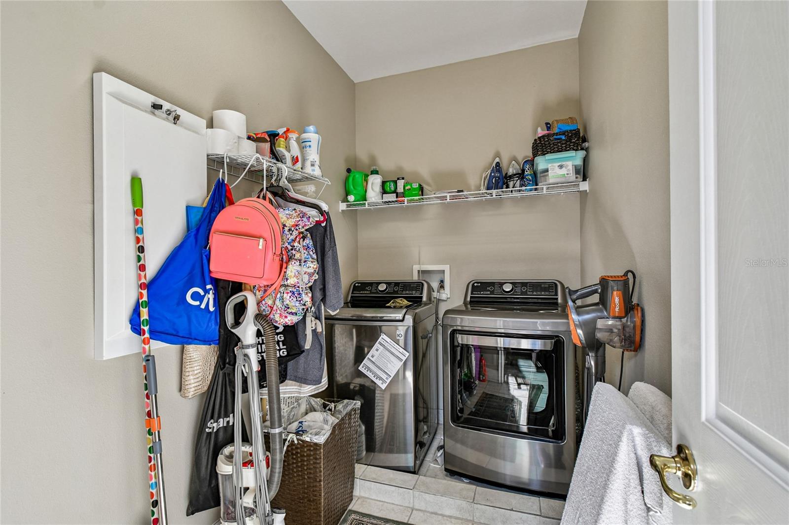 Image 11 of 52 For 11601 Highbury Way