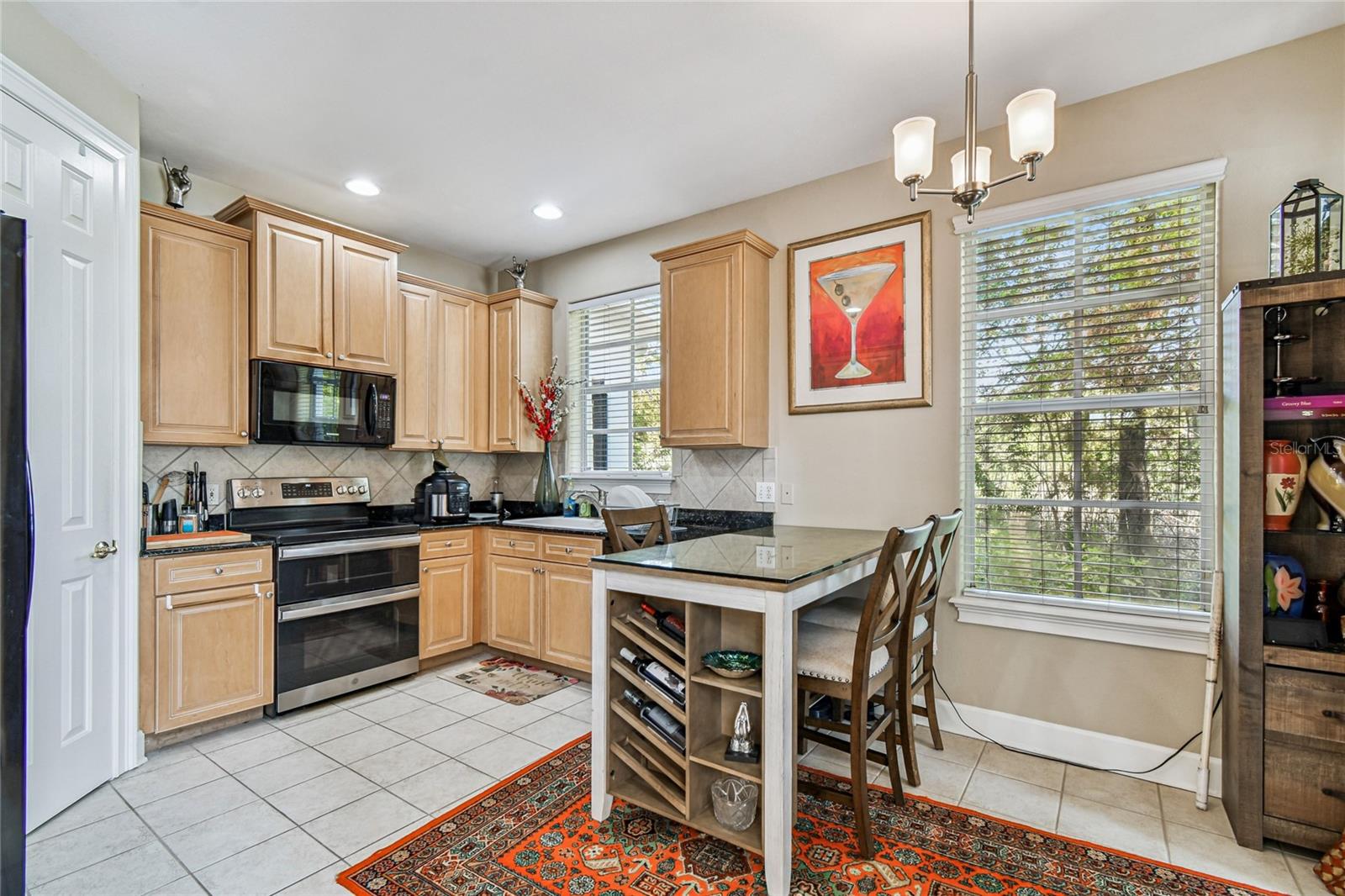 Image 17 of 52 For 11601 Highbury Way