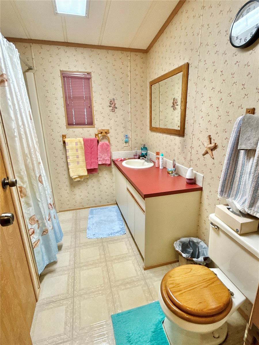Image 23 of 26 For 6821 Americana Drive Ne 106
