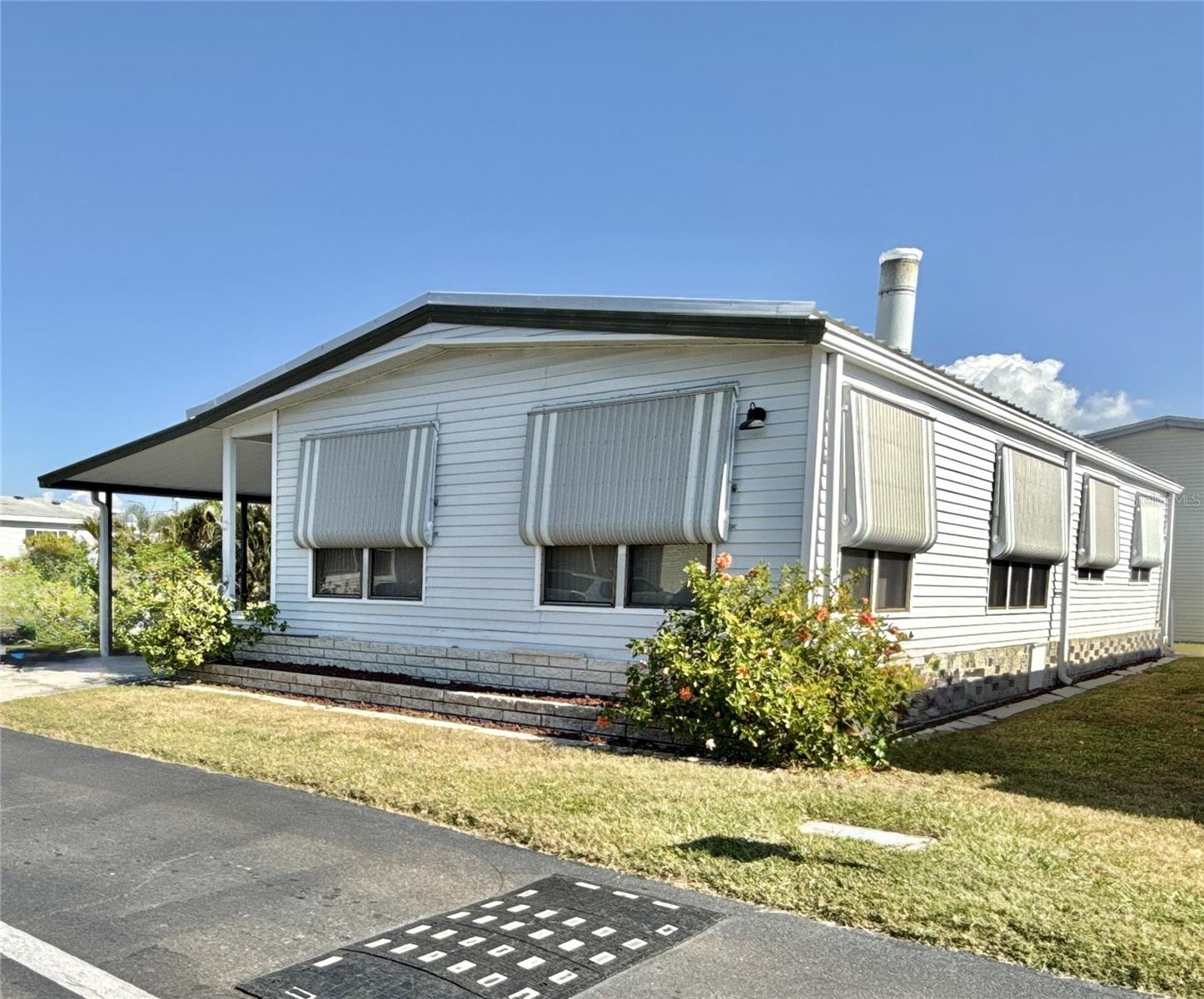 Image 24 of 26 For 6821 Americana Drive Ne 106
