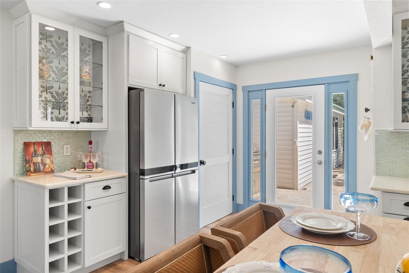 Image 18 of 95 For 759 Lantana Avenue