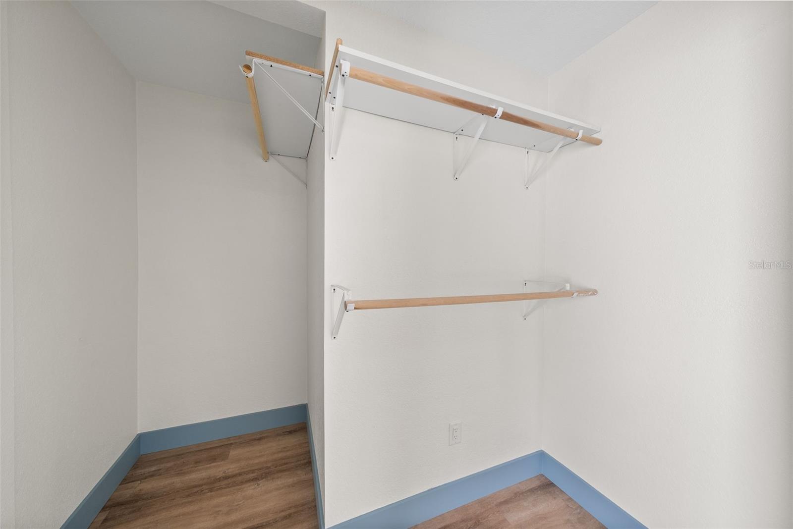 Image 32 of 95 For 759 Lantana Avenue