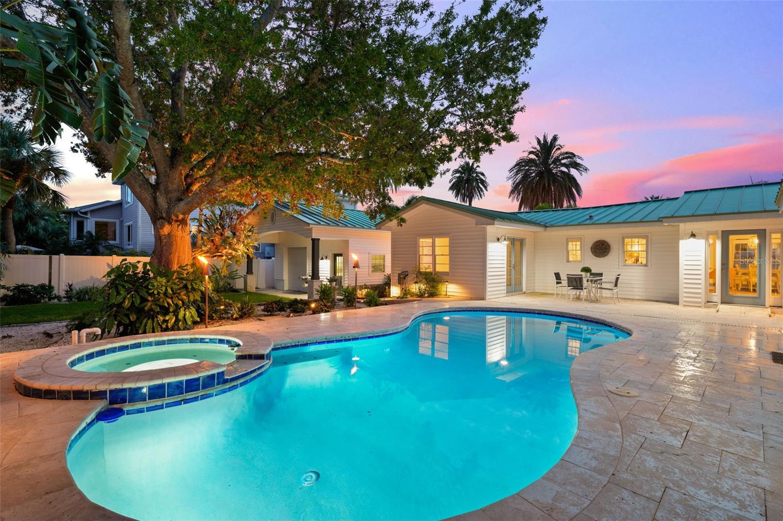 Image 43 of 95 For 759 Lantana Avenue