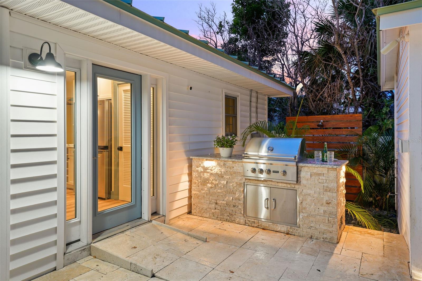 Image 48 of 95 For 759 Lantana Avenue