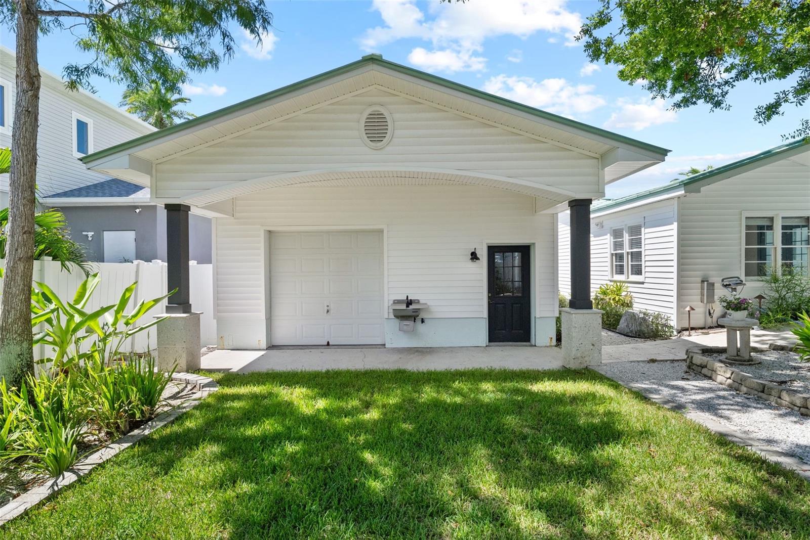 Image 66 of 95 For 759 Lantana Avenue