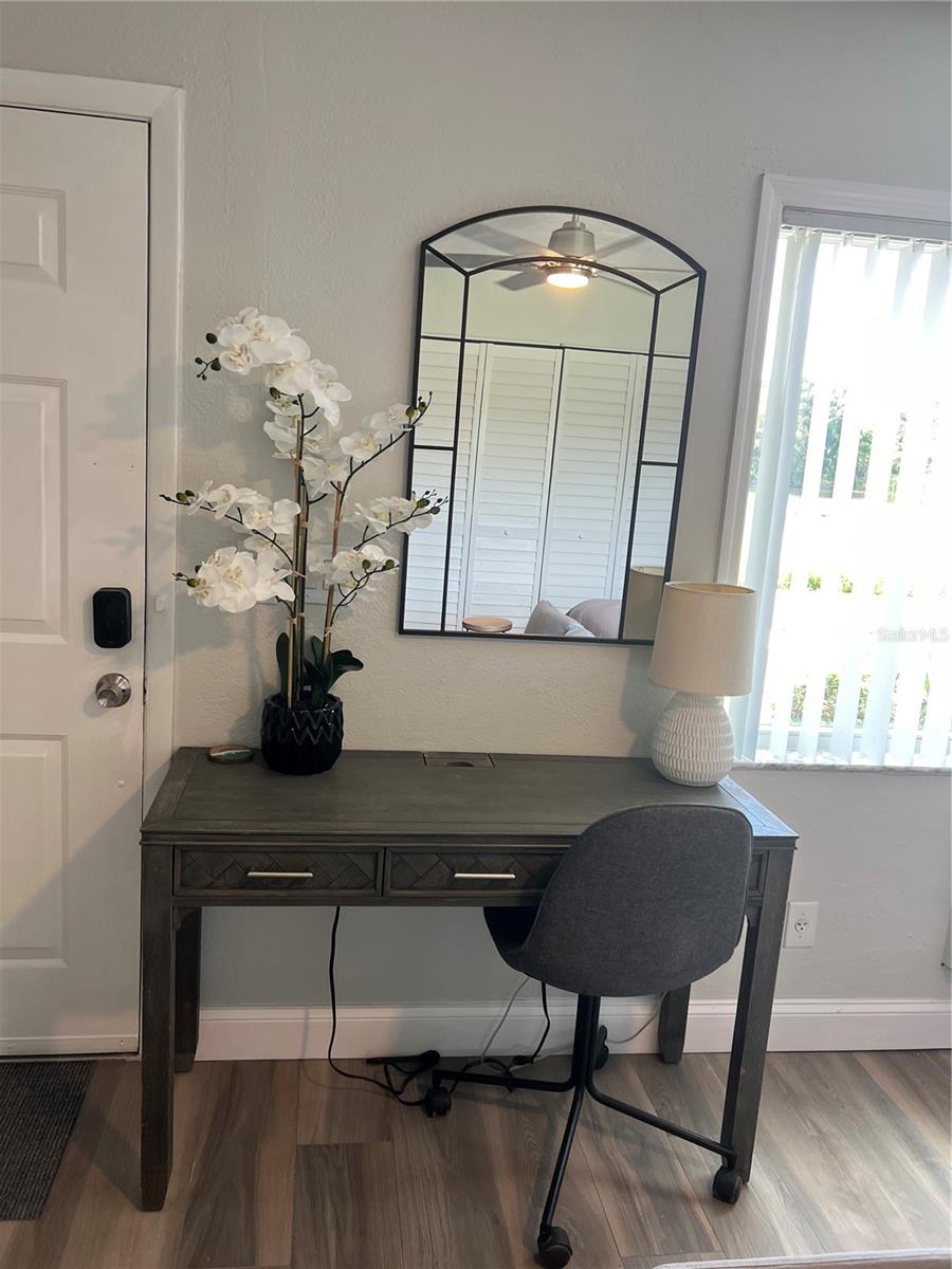 Image 16 of 20 For 4141 Dolphin Drive 4141