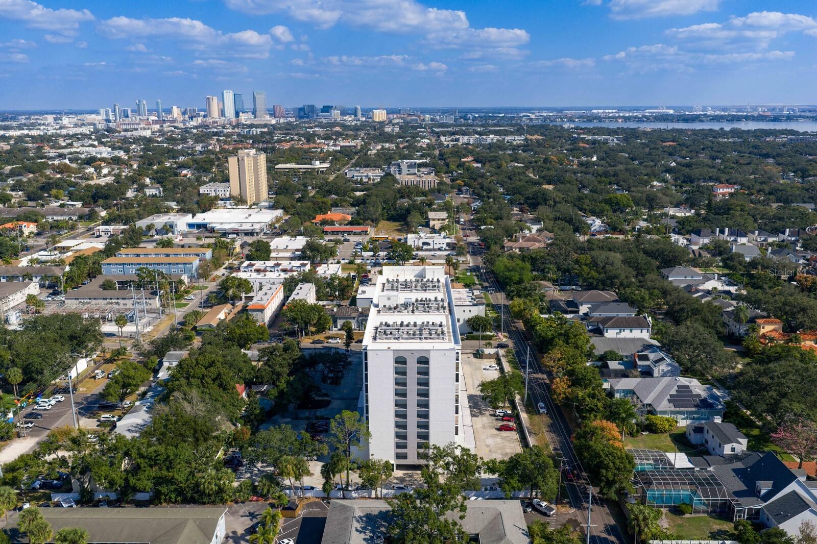 Image 41 of 54 For 3211 Swann Avenue 204