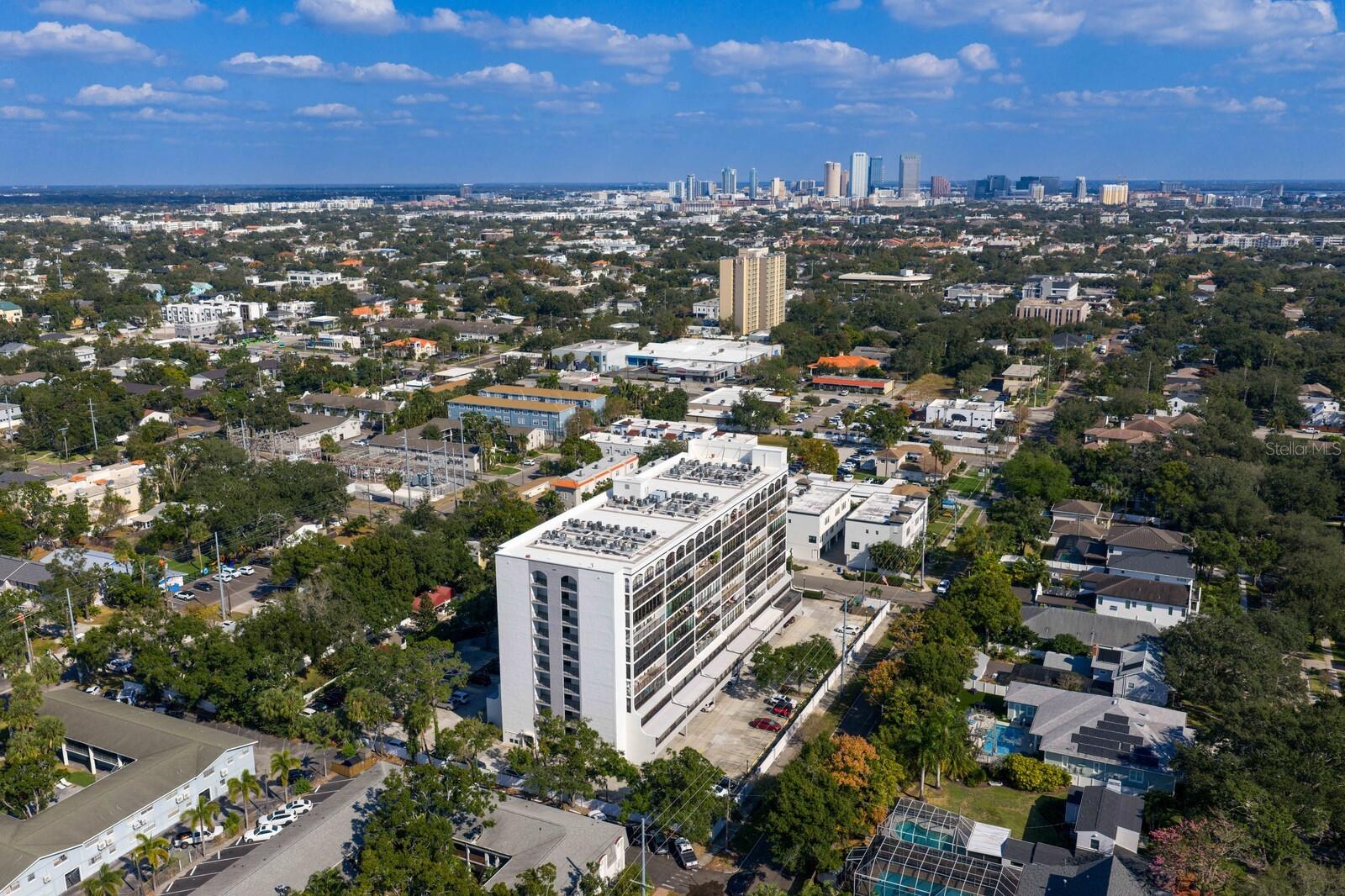 Image 42 of 54 For 3211 Swann Avenue 204