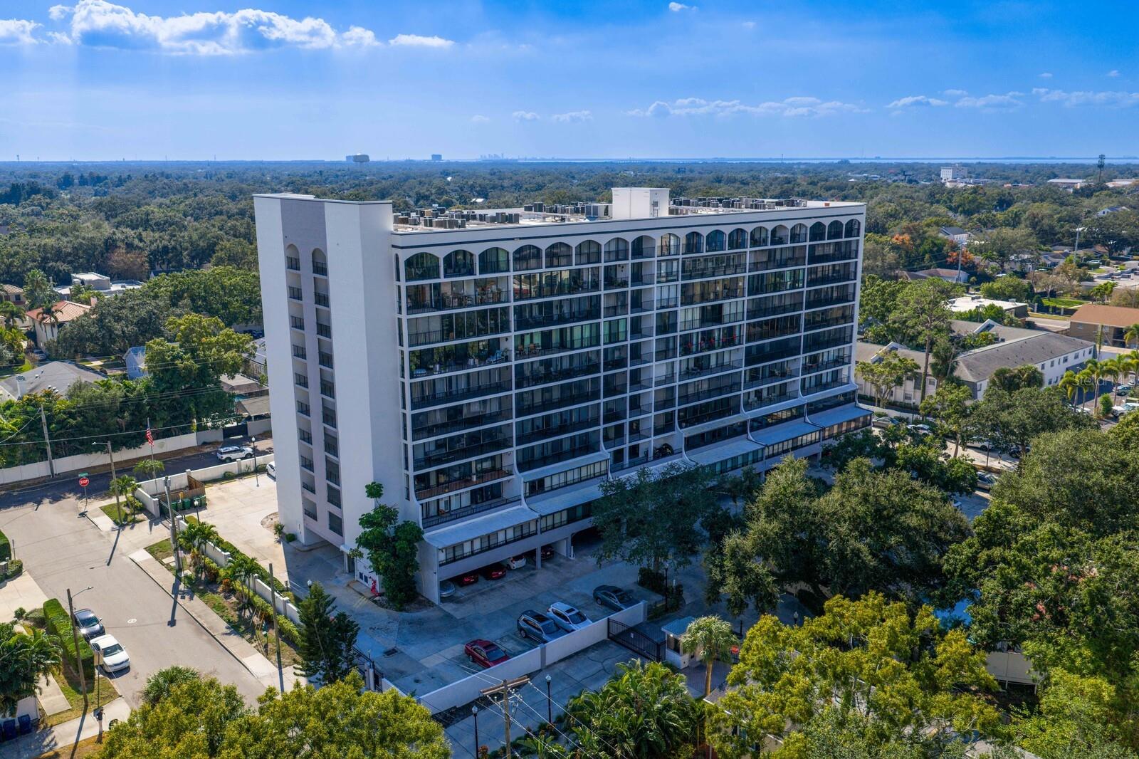 Image 51 of 54 For 3211 Swann Avenue 204