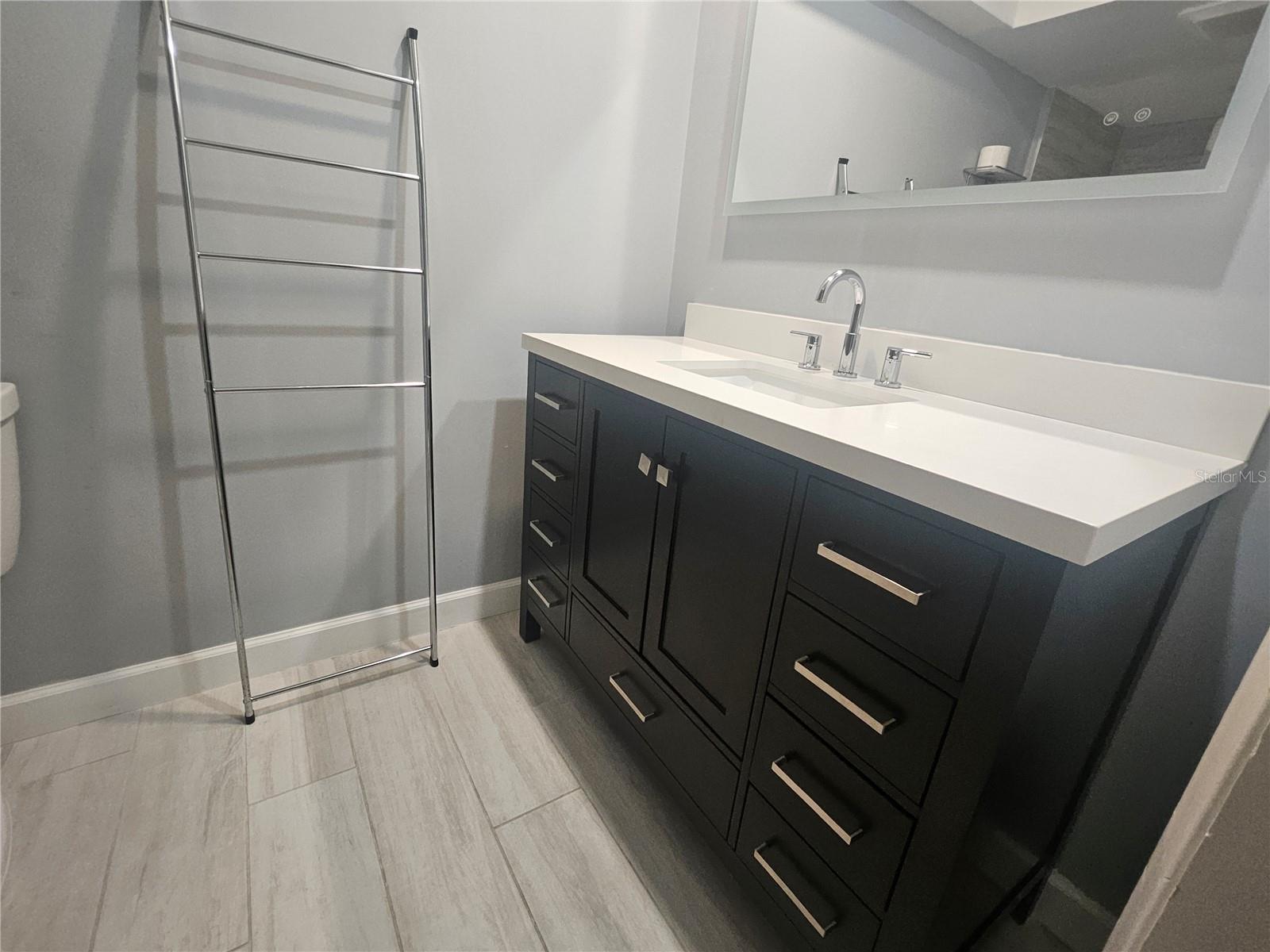 Image 13 of 18 For 5220 Brittany Drive S 202