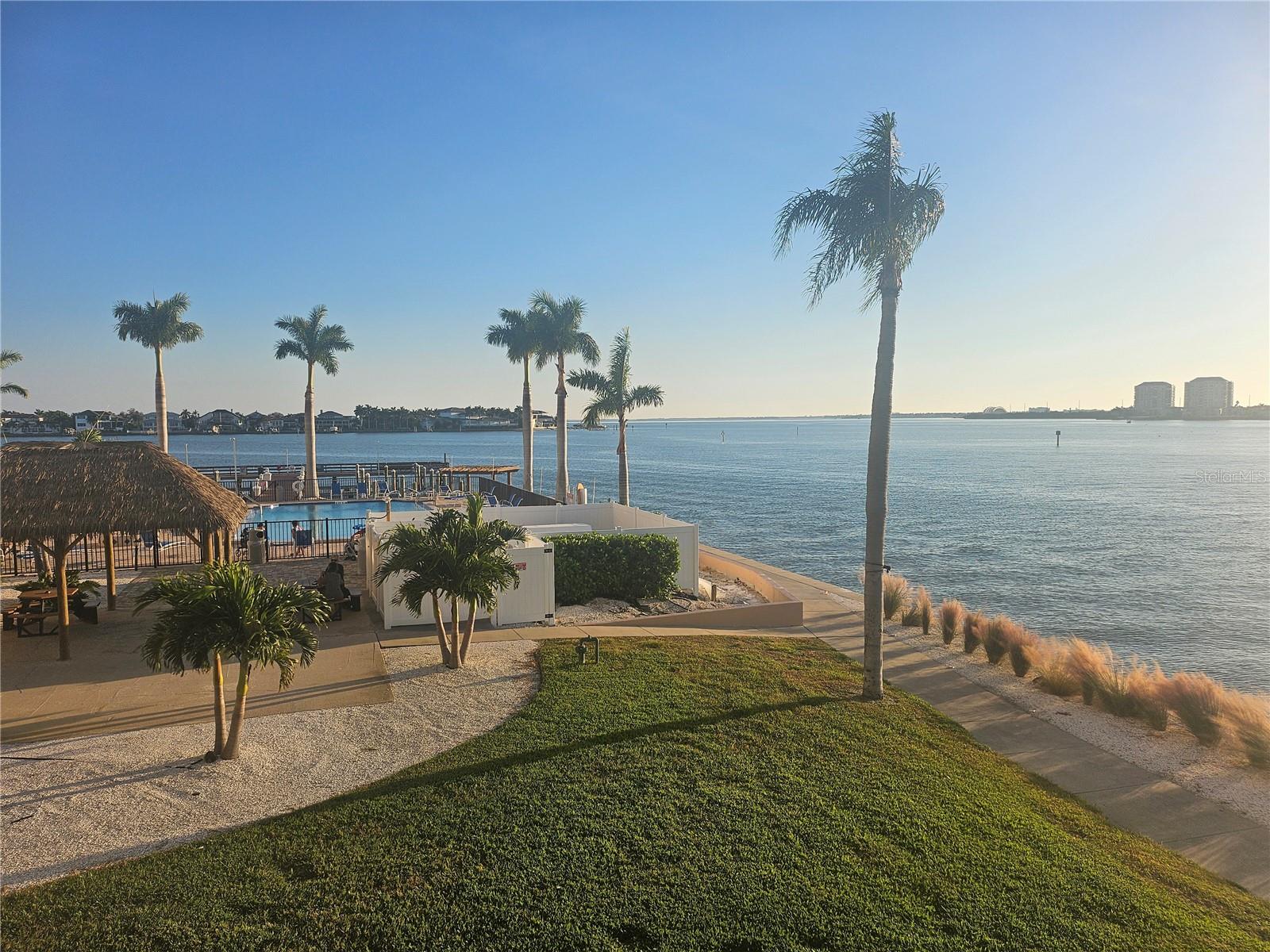 Image 4 of 18 For 5220 Brittany Drive S 202