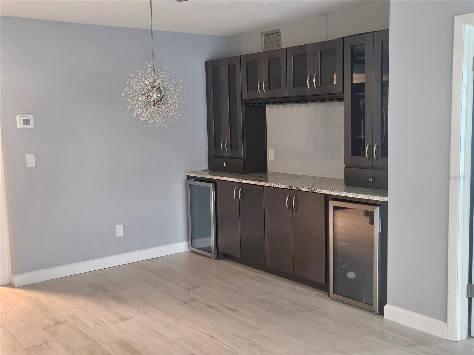 Image 7 of 18 For 5220 Brittany Drive S 202