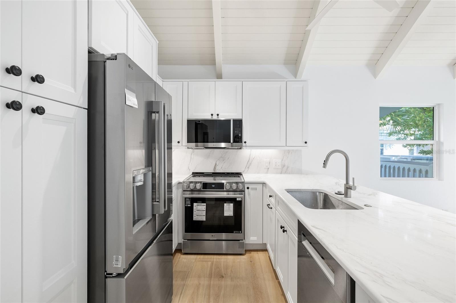 Image 18 of 45 For 5000 Gasparilla Road Vh20