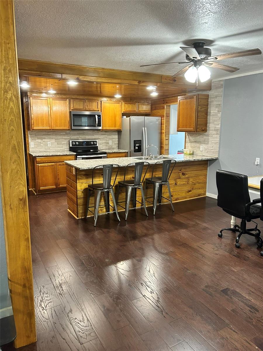 Image 2 of 14 For 6622 Hinote Street