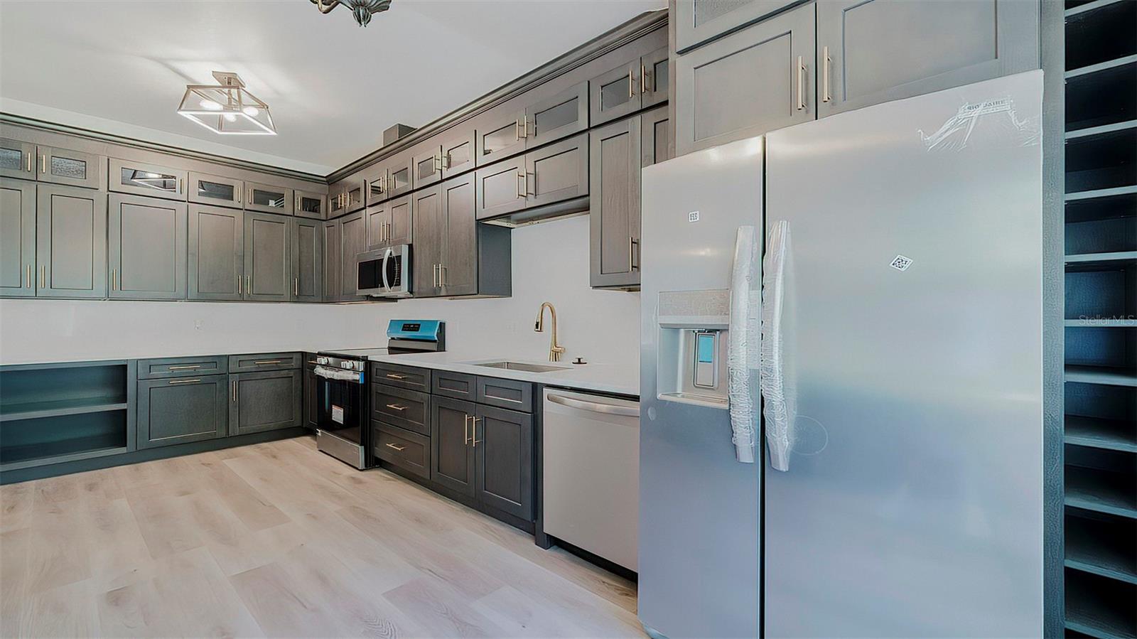 Image 10 of 59 For 4225 La Pasida Lane