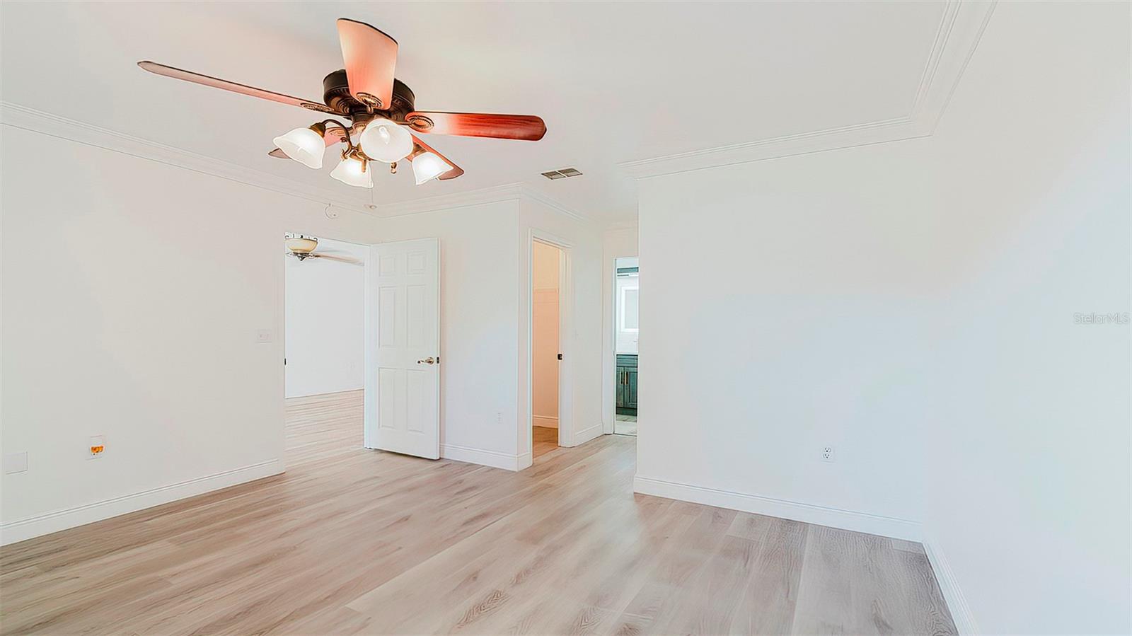 Image 20 of 59 For 4225 La Pasida Lane