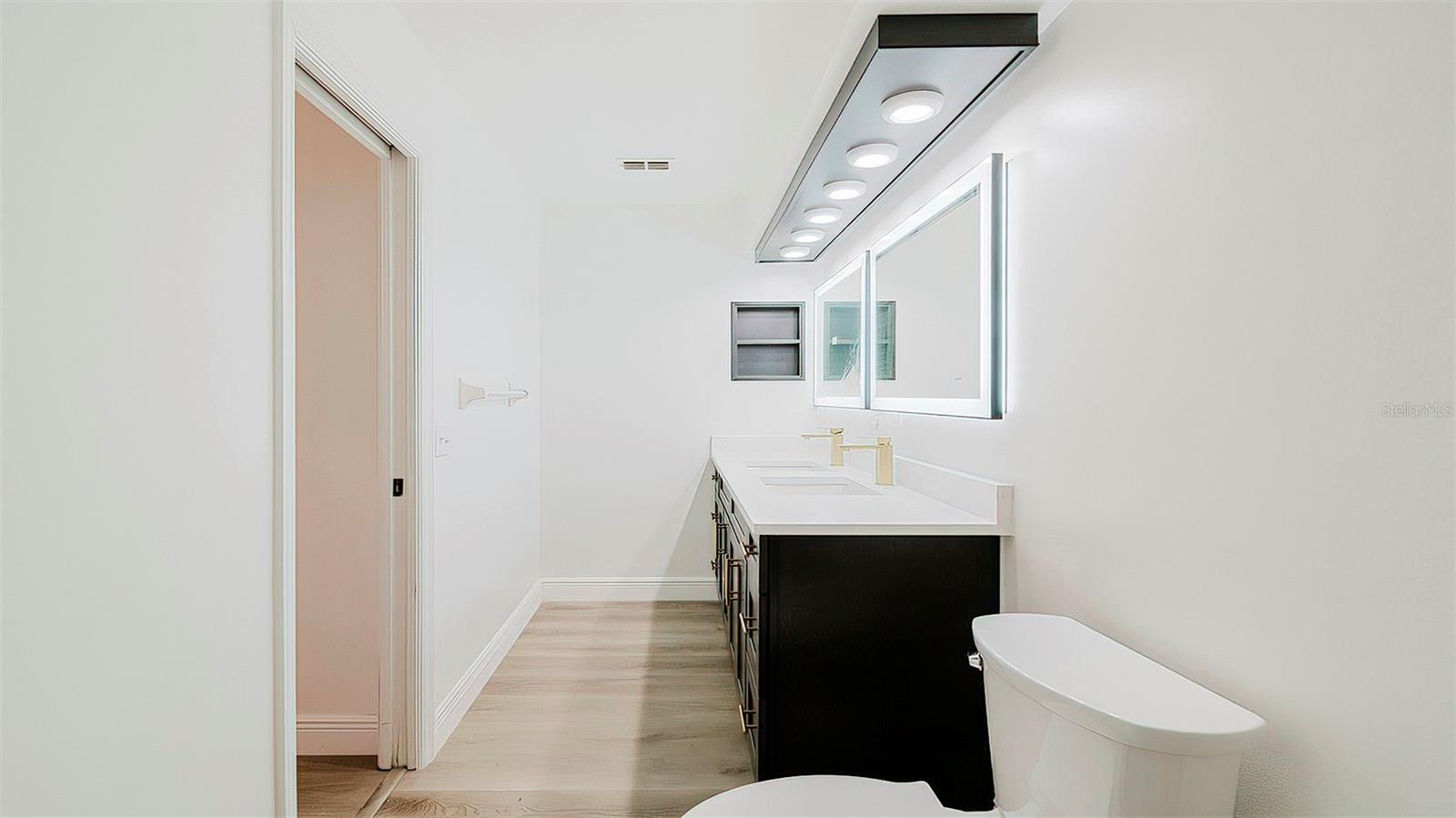 Image 22 of 59 For 4225 La Pasida Lane