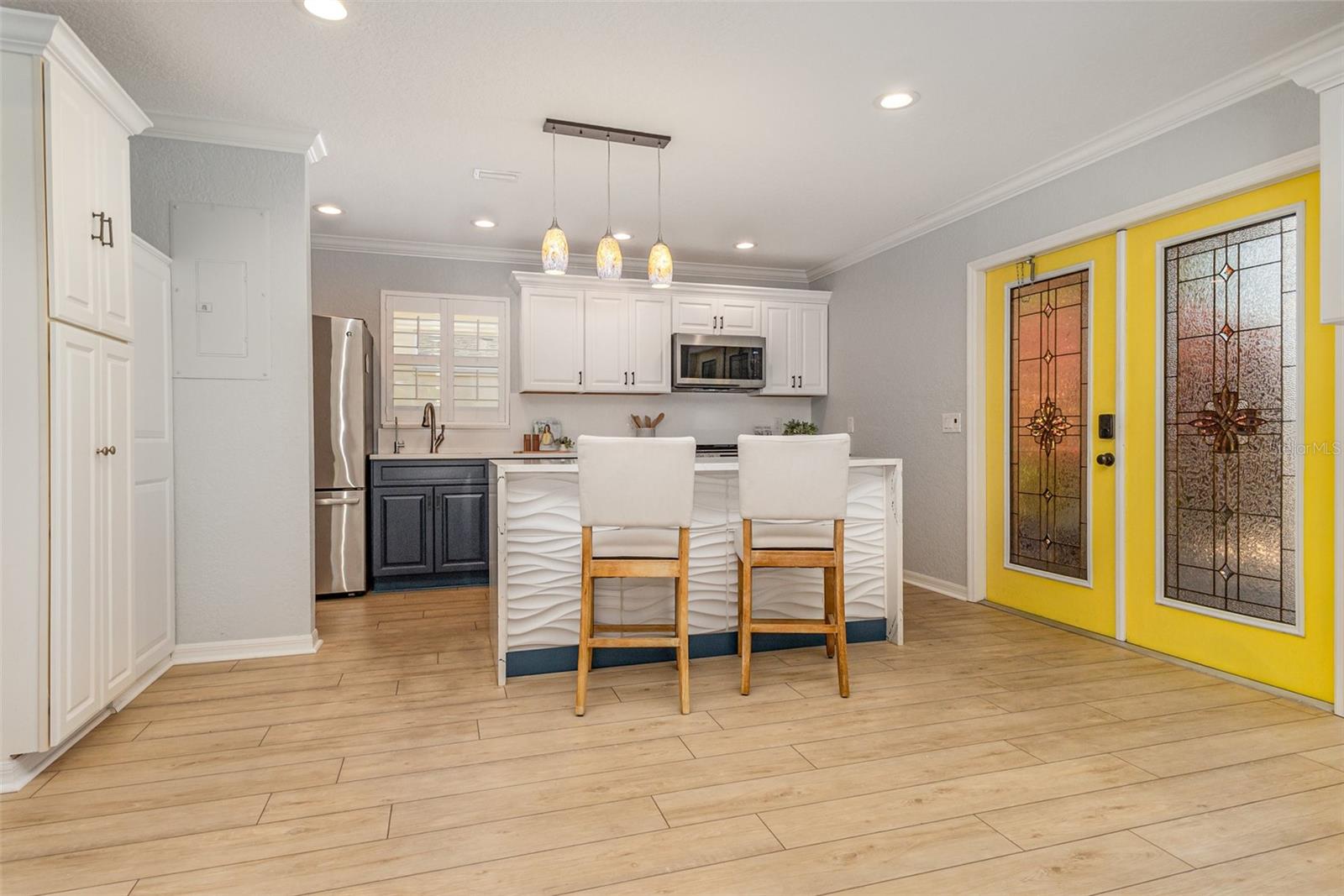 Image 11 of 34 For 751 Meandering Way