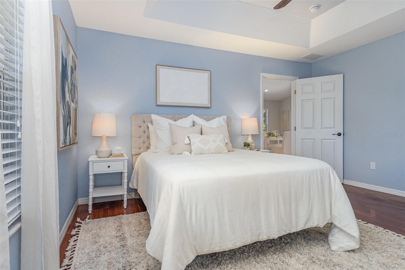 Image 18 of 34 For 751 Meandering Way