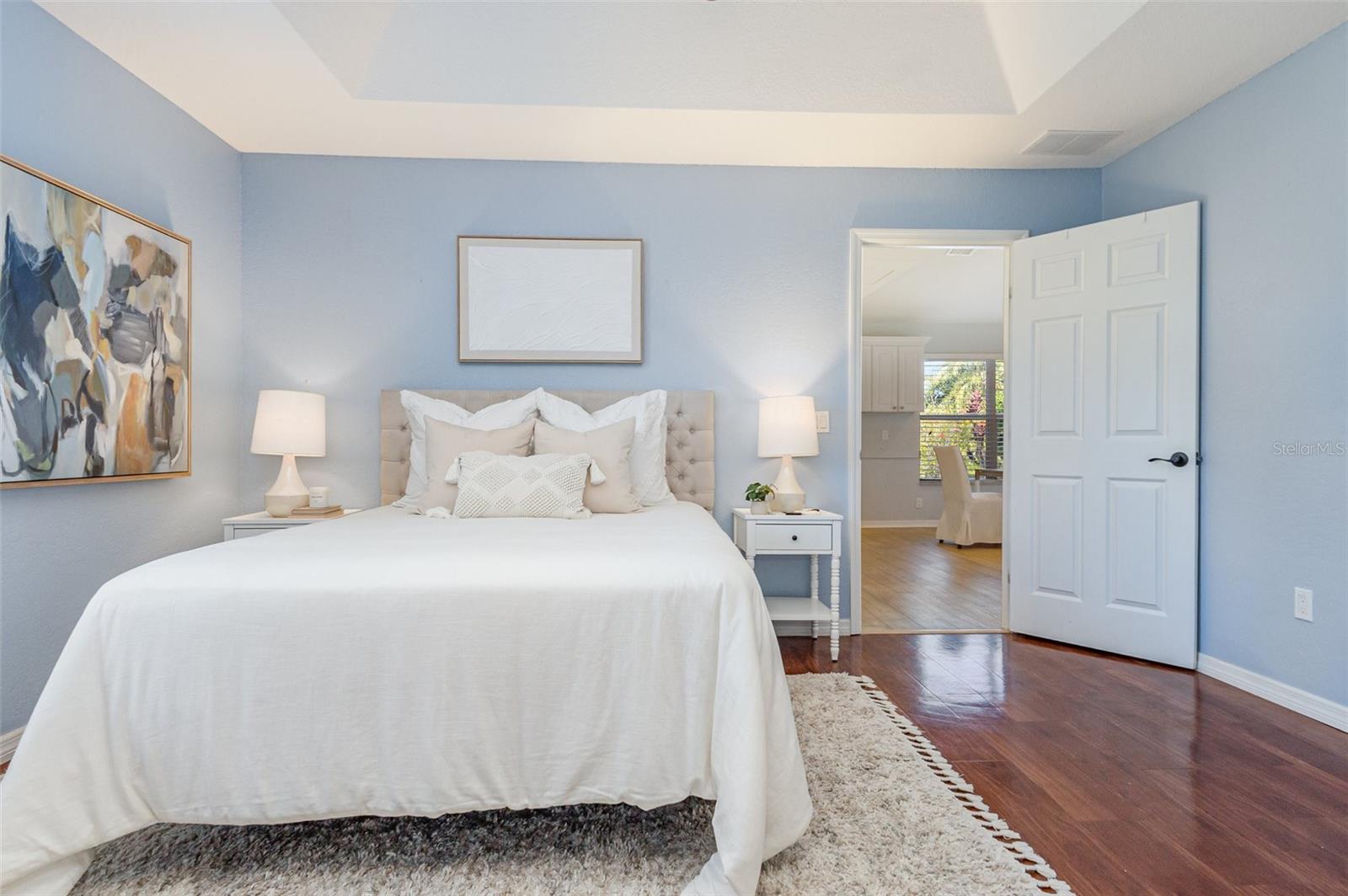 Image 19 of 34 For 751 Meandering Way